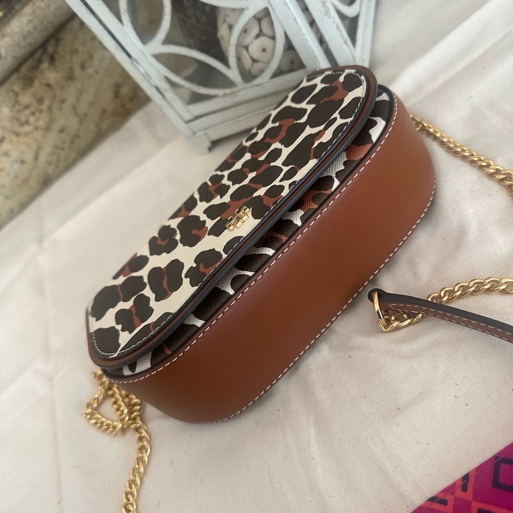 Tory Burch Emerson Printed Top Handle Crossbody In Leopard Print - Picture 8 of 11